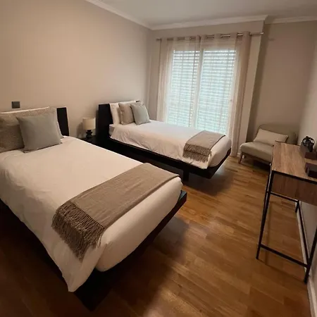 Modern Urban Φουνκάλ