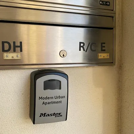 Modern Urban Διαμέρισμα Φουνκάλ
