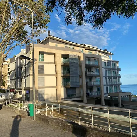 Modern Urban * Φουνκάλ